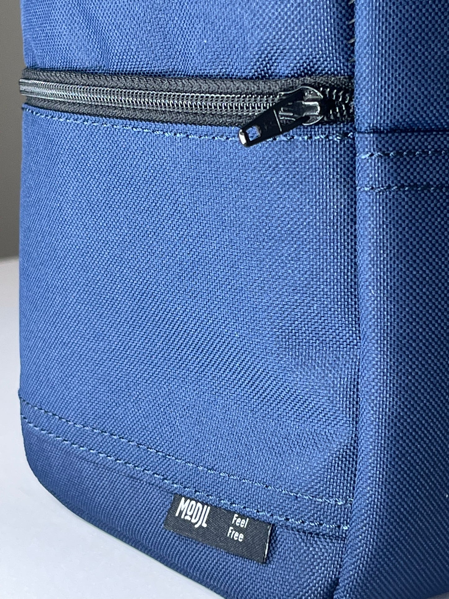 The Slim Pouch