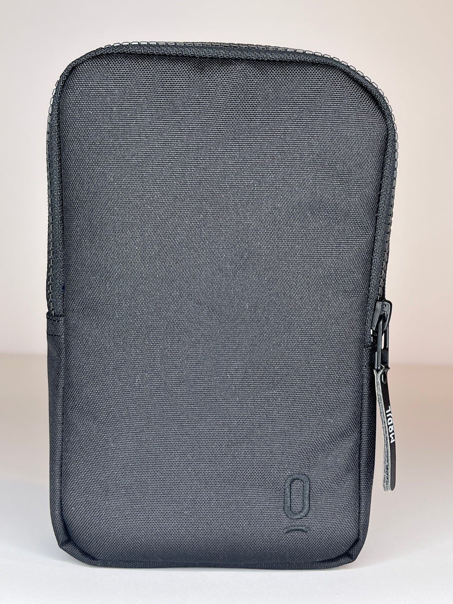 The Slim Pouch